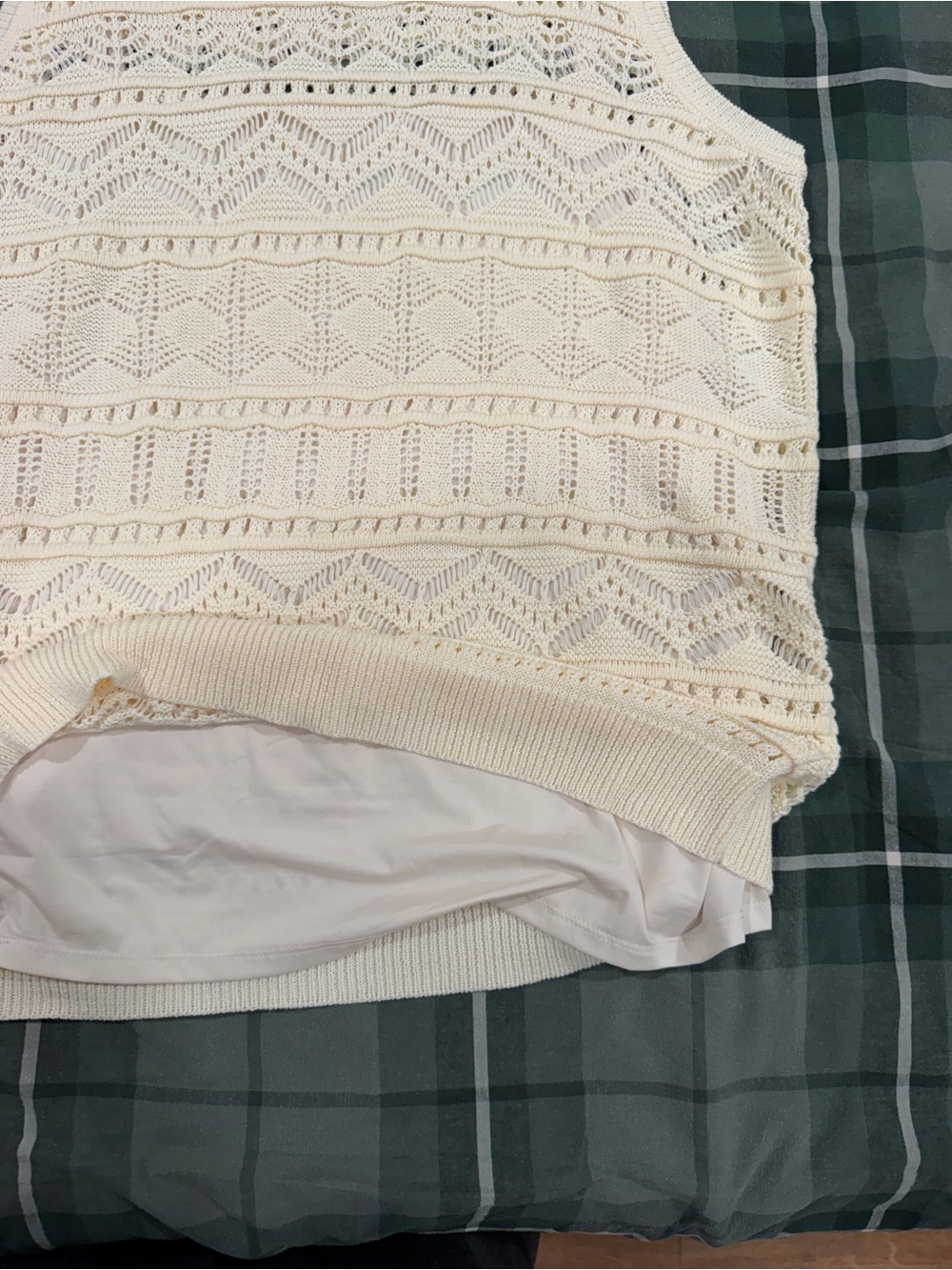 Lauren Ralph Lauren Cream Crocheted Crewneck Sweater Vest - Picture 14 of 15